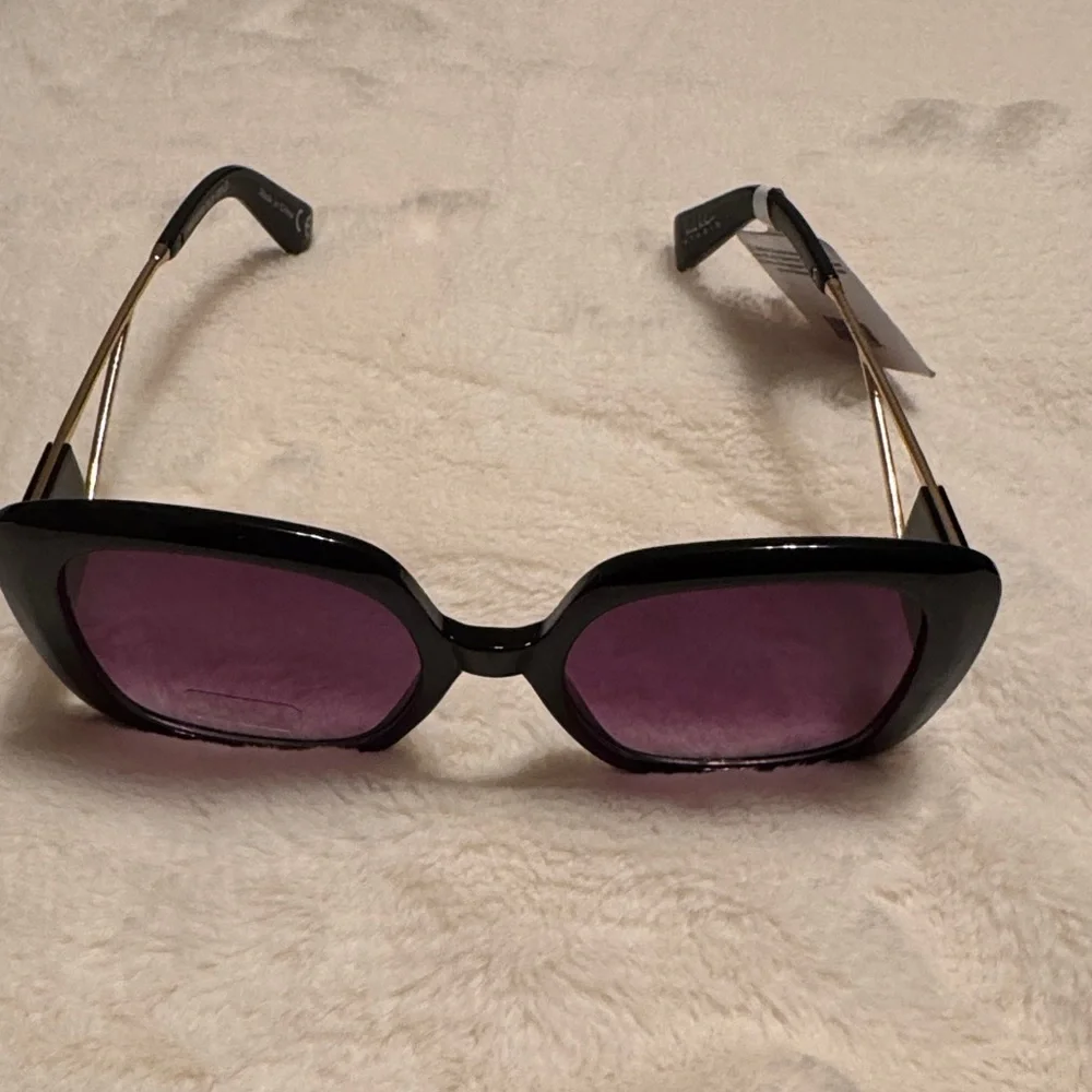 Nicole Miller Black Sunglasses NWT